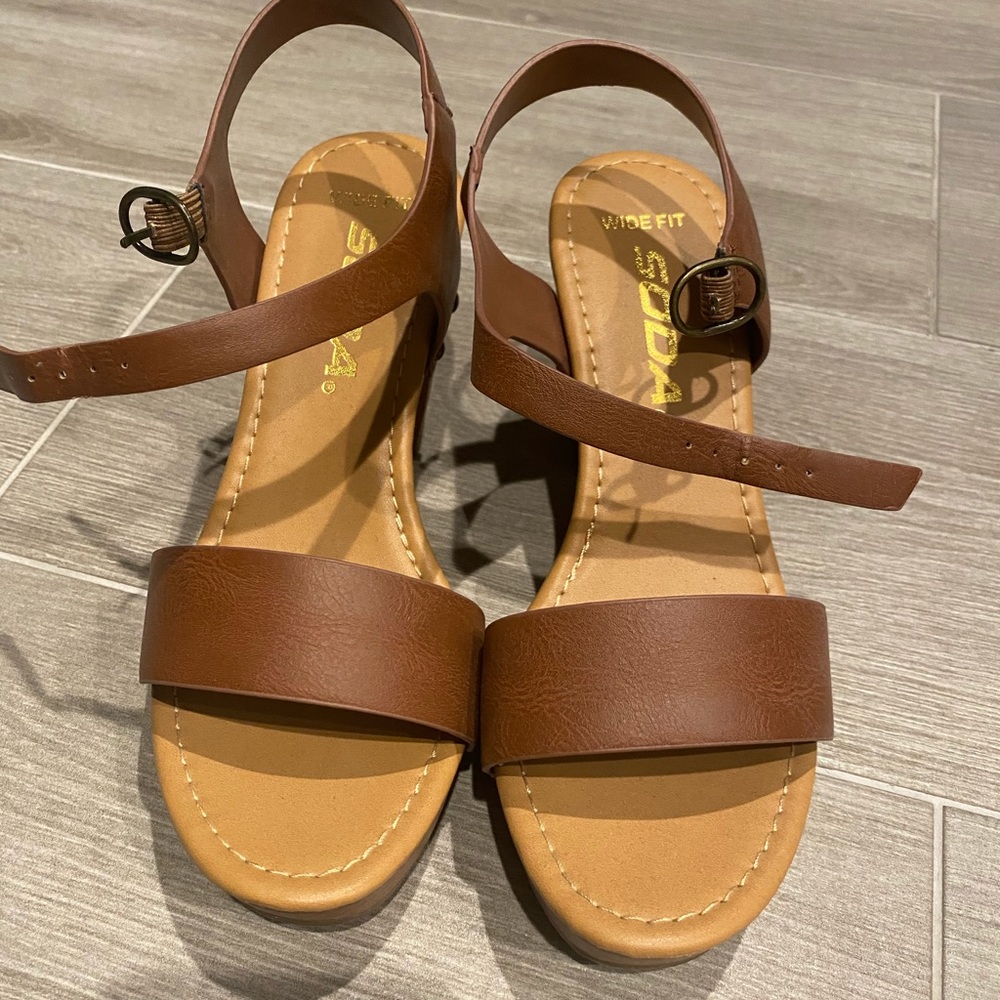 Soda Brown Wedges